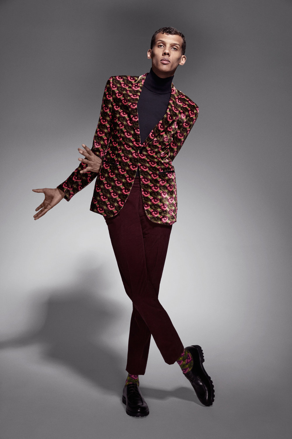 Stromae's posing